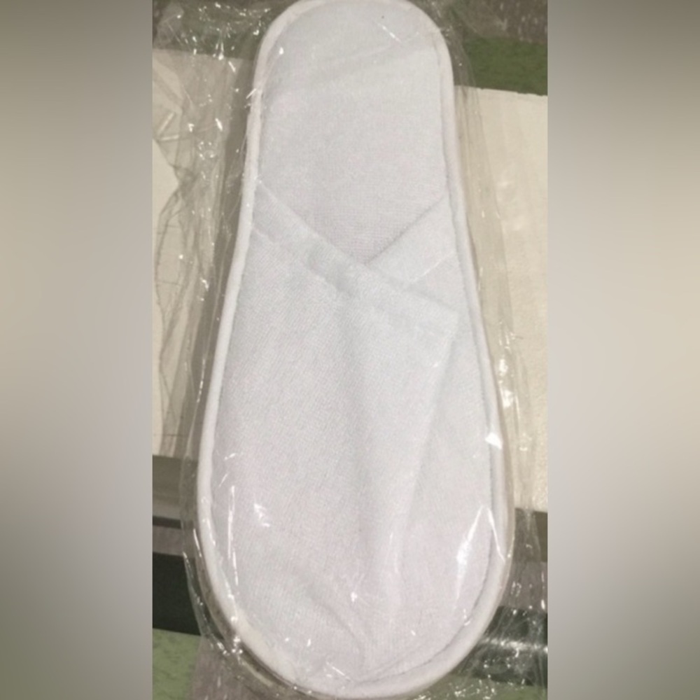 White 4 Pair Terry Cloth slippers